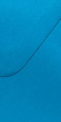 envelop met blauwe kleur, koningsblauw