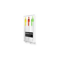 de extra brede Budget rollup banner op 120 cm breedte